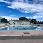 Вилла Maison Les Mimosas - Swimming Pool, Tennis, Shops Вильнёв-Лубе